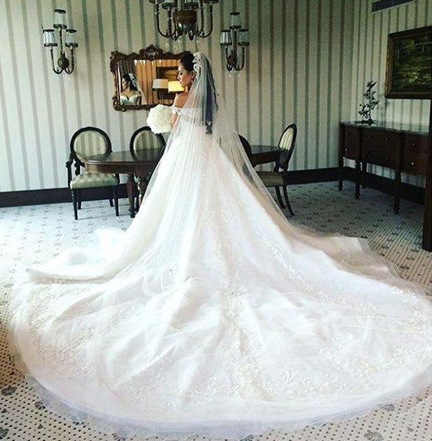 Gorgeous Off the Shoulder Princess Dress Latest Chapel Train Lace Wedding Dresses