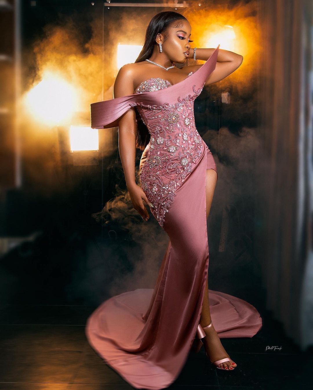 Gorgeous Rose Long Evening Dress With Split Appliques Beading Mermaid Prom Dresses
