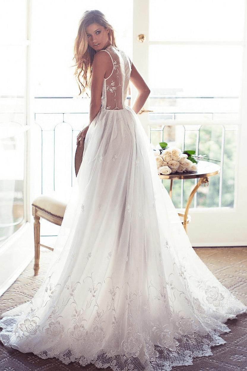Gorgeous Sleeveless A-Line Princess Appliques V-Neck Lace Wedding Dress
