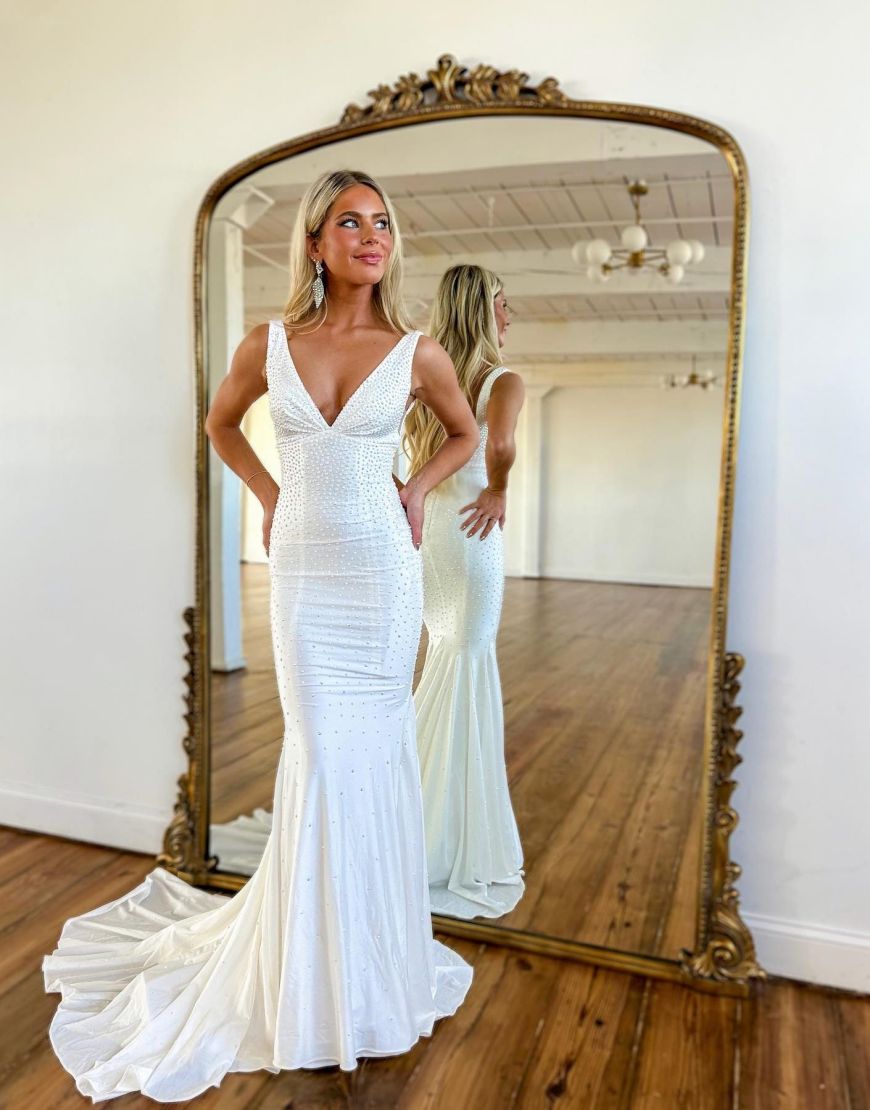 Gorgeous Mermaid Deep V-Neck Court Train Prom Party Dress - View 8 | VelvetHem