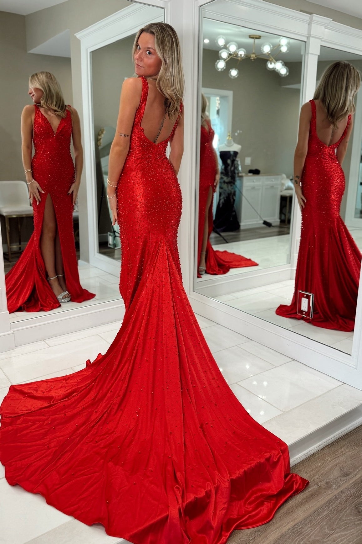 Gorgeous Mermaid V Neck Red Long Prom Dress with Pearls - View 10 | VelvetHem