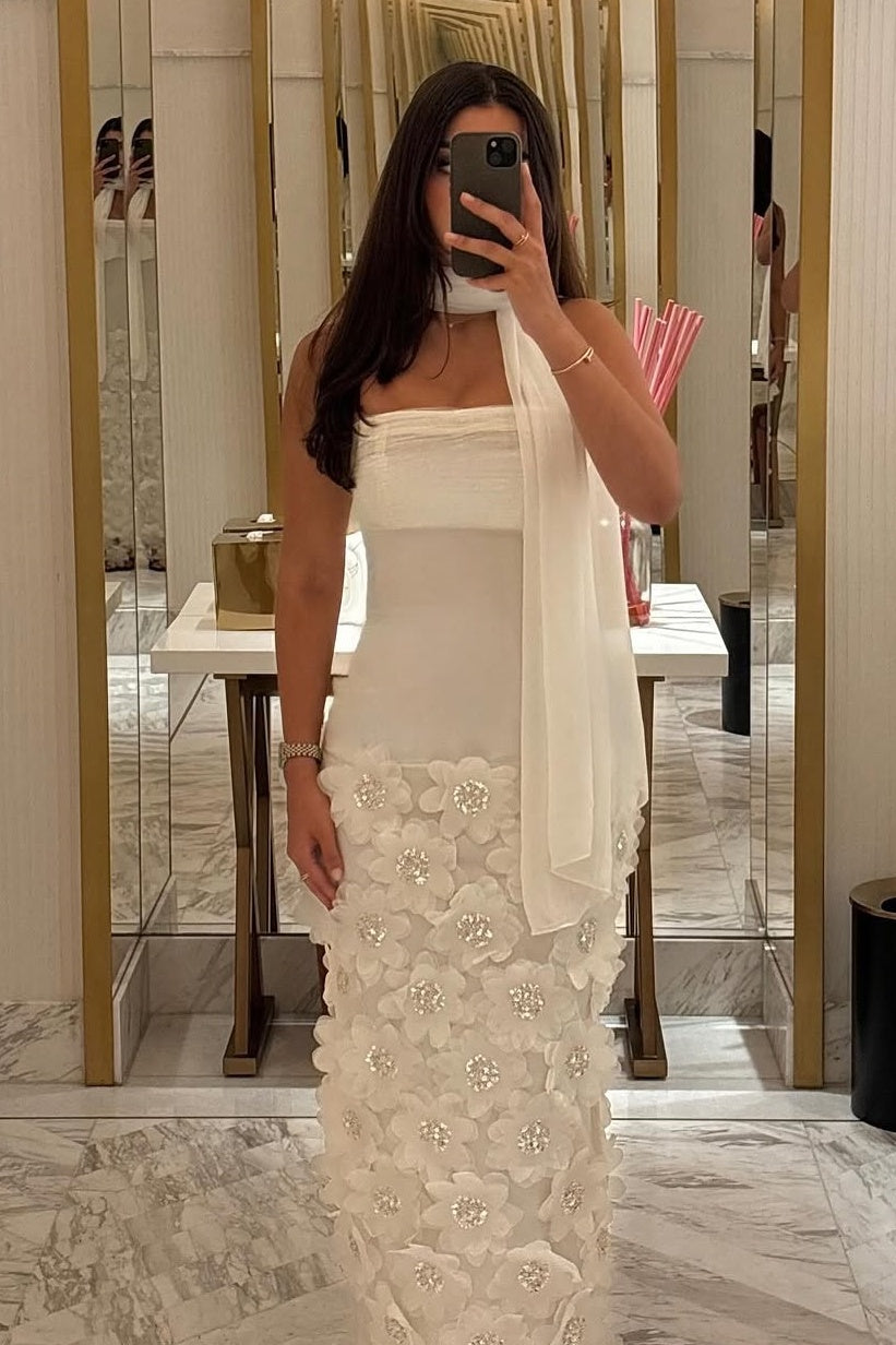 Gorgeous Sheath Strapless White Long Prom Dress with Appliques - VelvetHem