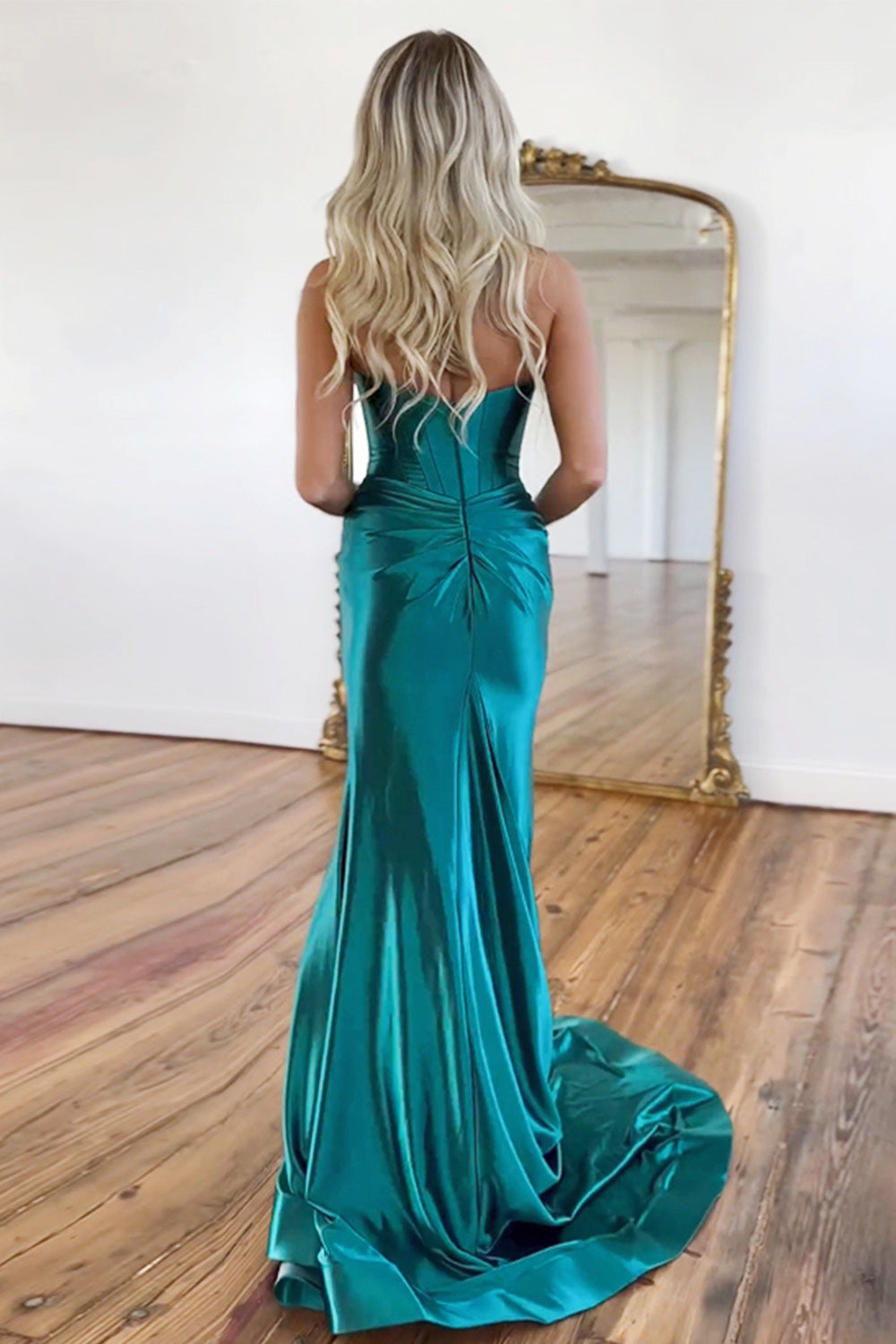Green Gorgeous Mermaid Sweetheart Satin Prom Dress With Split - View 2 | VelvetHem