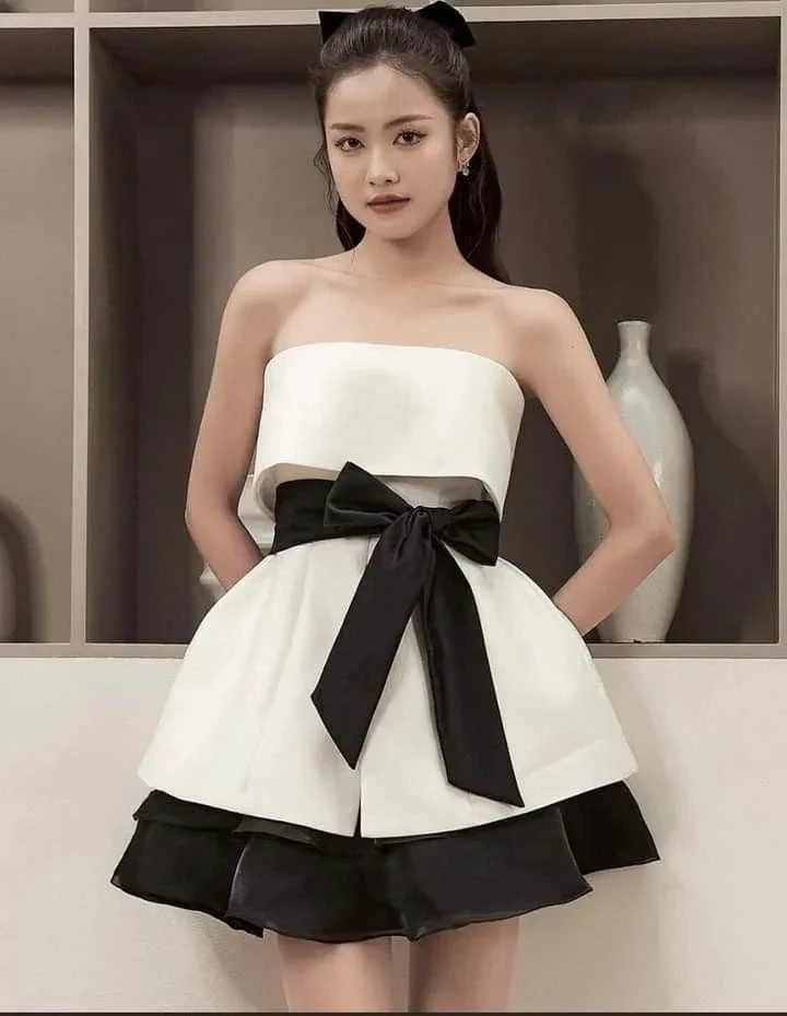 Strapless A-line Homecoming Dress with Waist Bow (ZD11985)