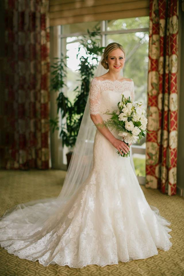 Half Sleeve Bateau Lace Wedding Dress Sheath Court Train  Bridal Gown