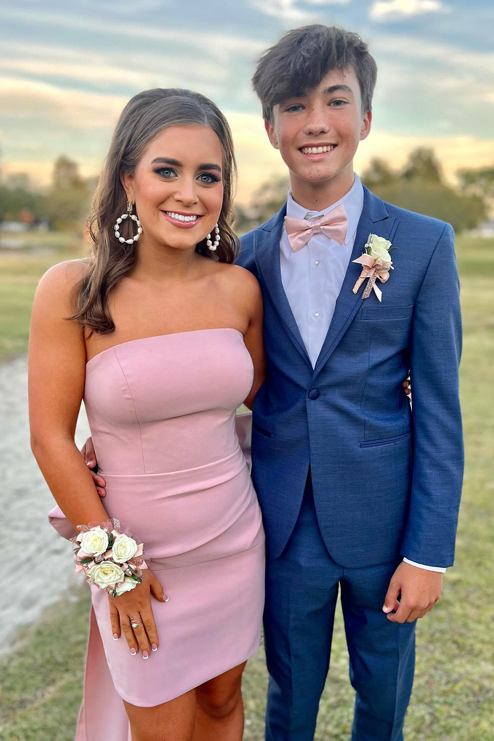 Homecoming Dresses Strapless Tight Short Cocktail Dresses with Bowknot