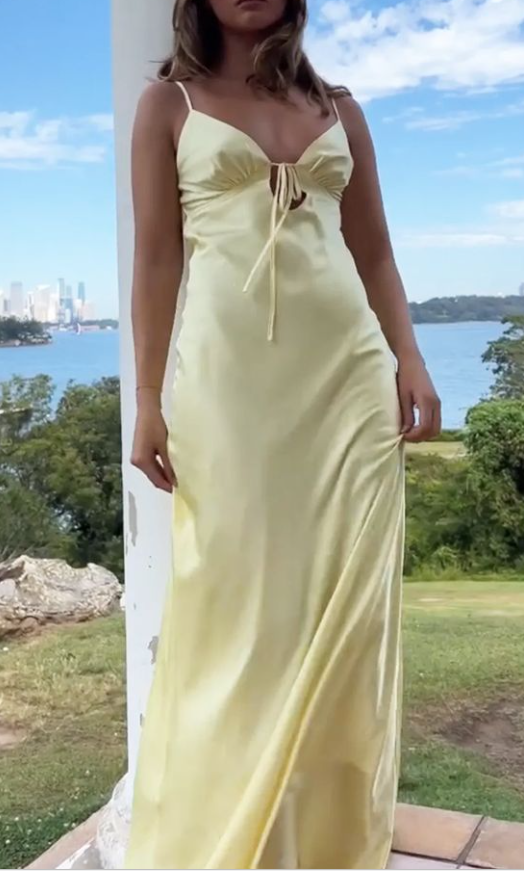 Elegant Yellow Backless Satin Party Dress V Neck Prom Evening Gown - VelvetHem