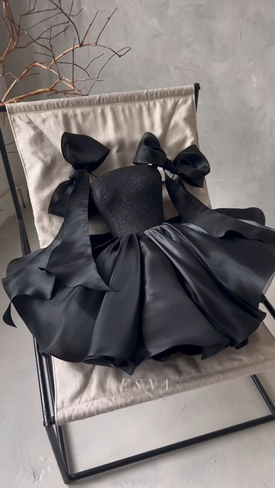 Chic Black A-line Homecoming Dress Black Cocktail Dress (ZD11418)