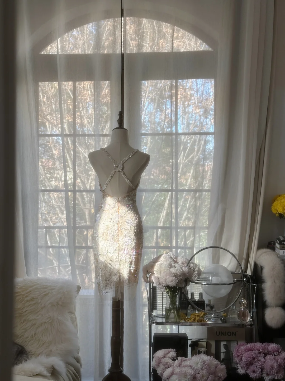 Glitter V Neck Backless Sequin Sheath Short Birthday Outfits Formal Homecoming Dress - View 6 | VelvetHem