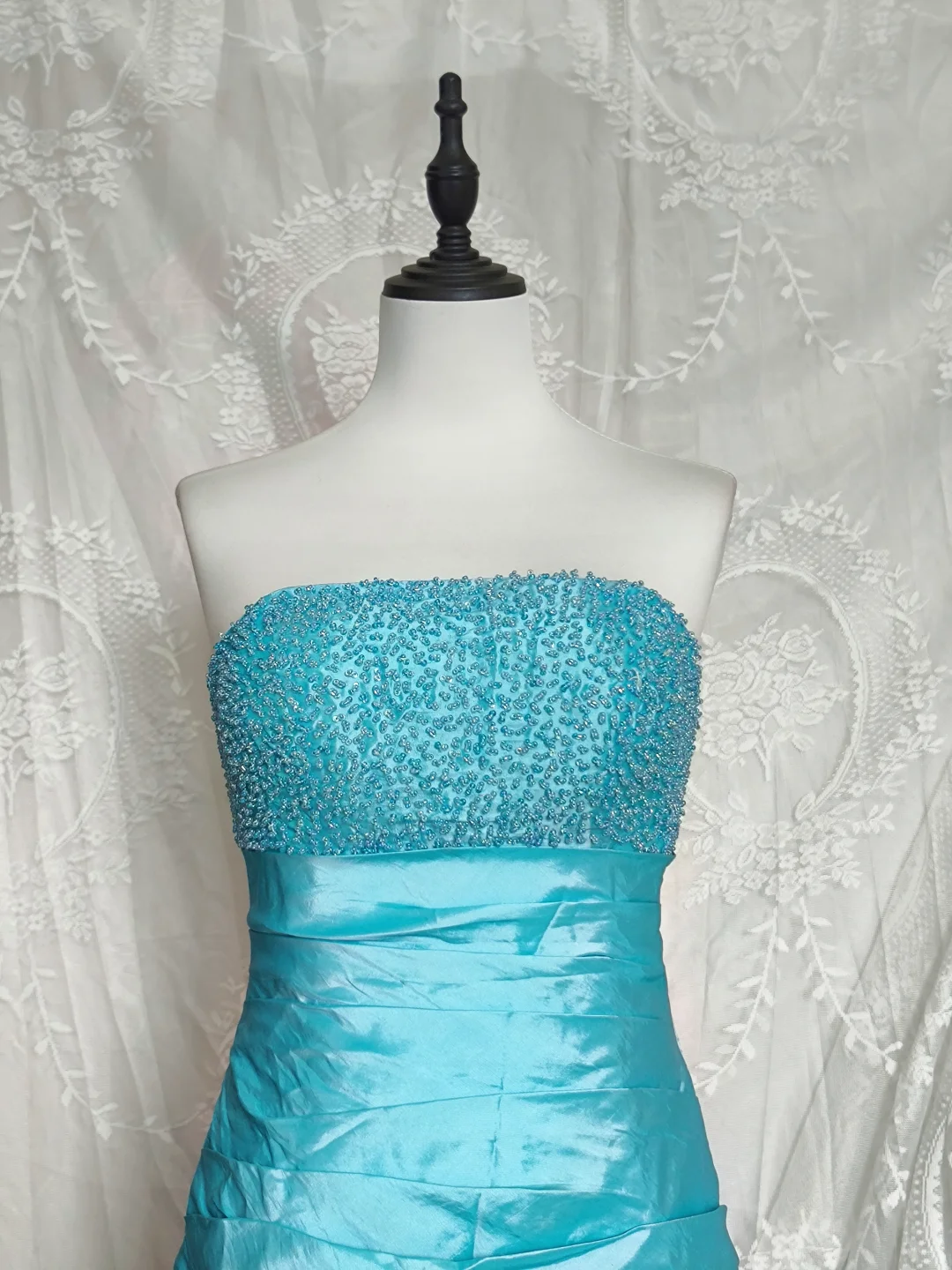 Vintage Blue Strapless Satin Pleated Short Party Dress Rose Flowers Hem Homecoming Dress - View 2 | VelvetHem