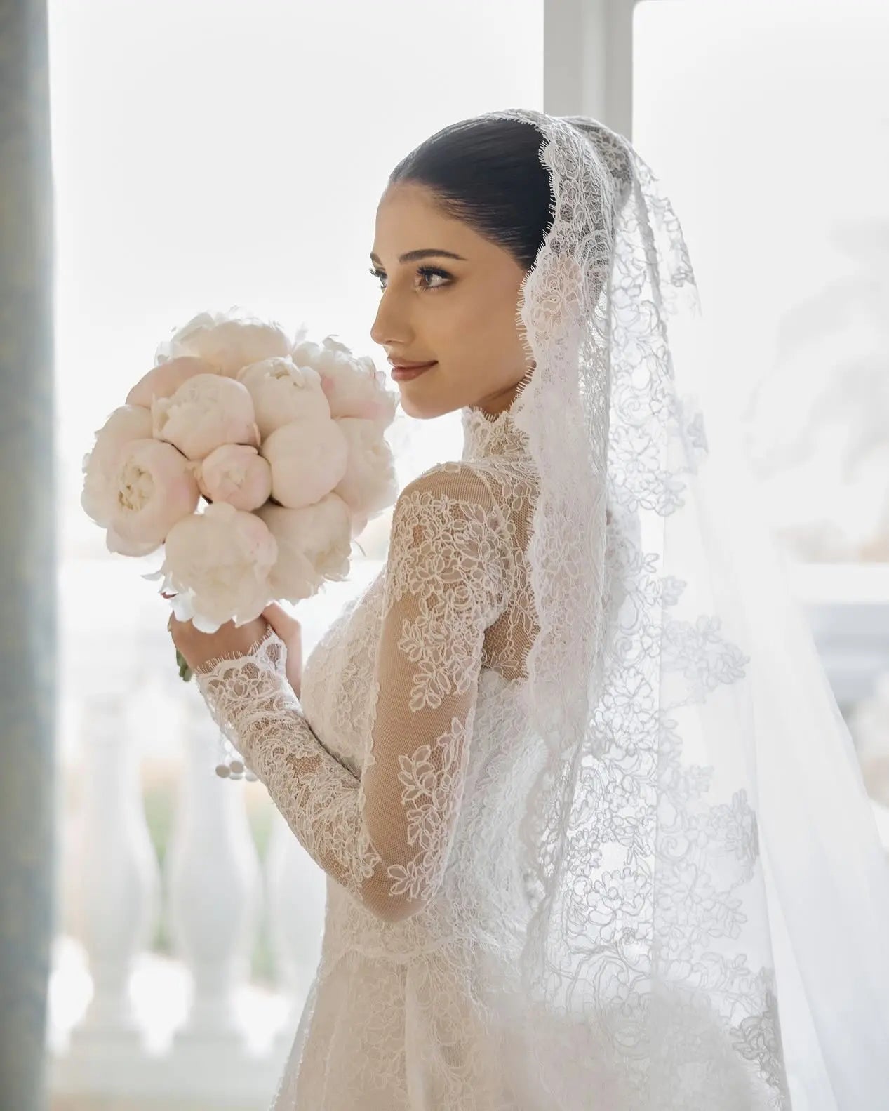 Luxury High Neck Lace Wedding Dress ZP182