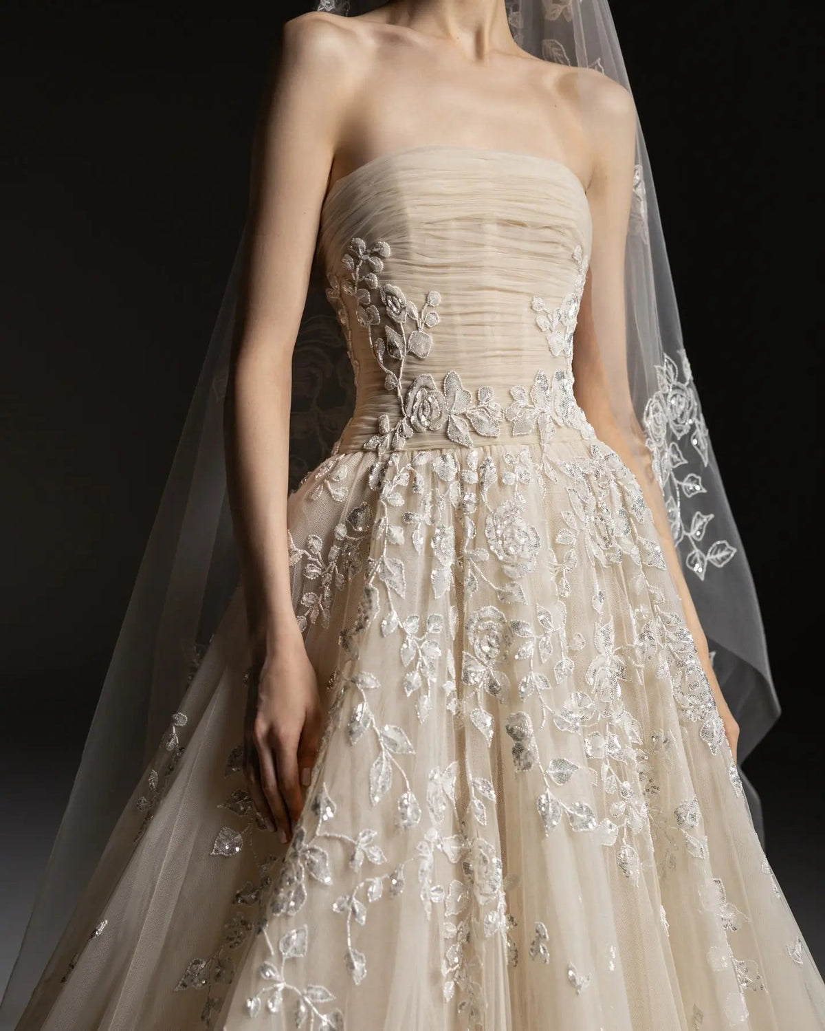 Romantic Champagne Strapless Floral Lace Tulle A-Line Wedding Dress with Veil ZP084