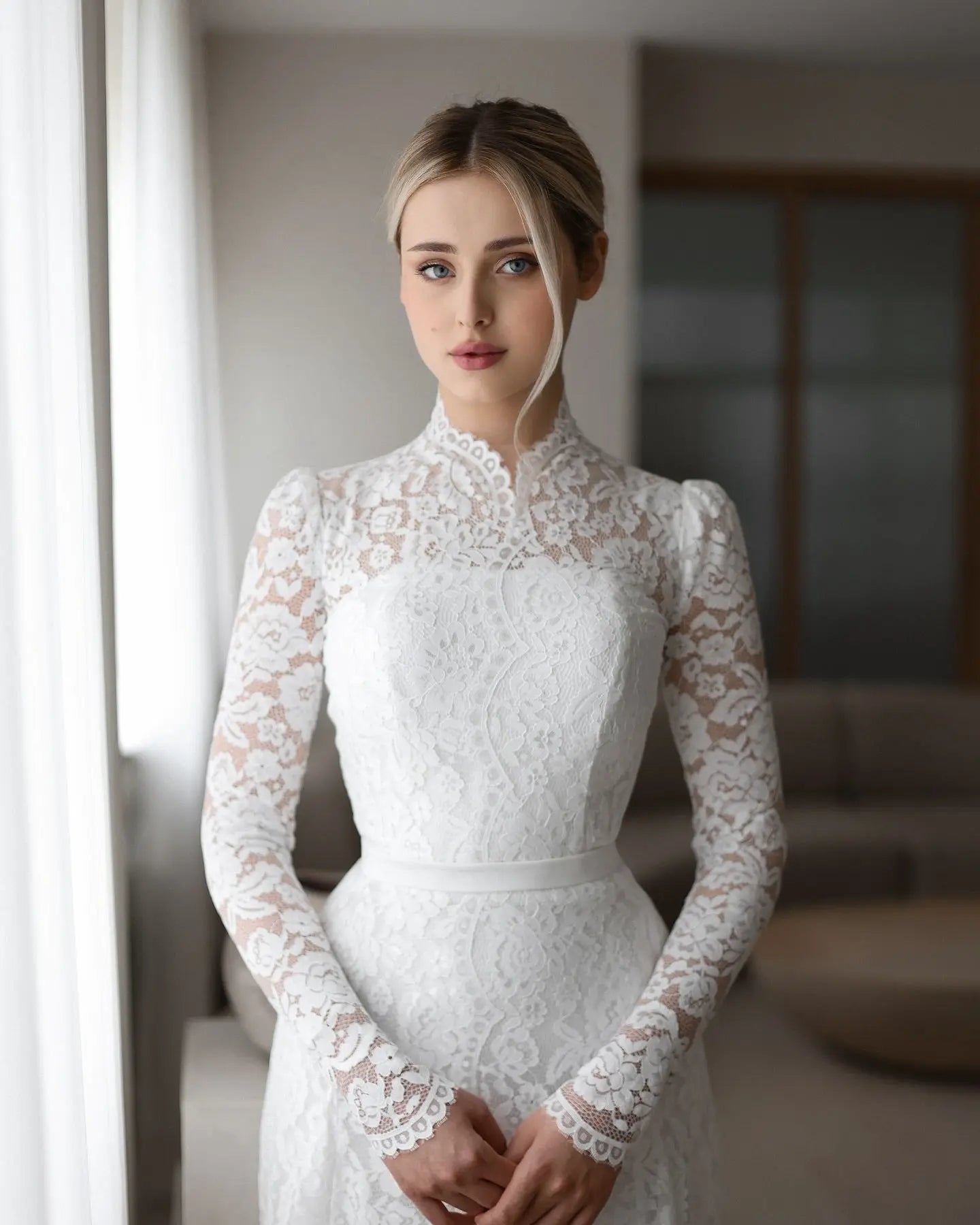 Elegant Floral Long Sleeve Mermaid Wedding Dress ZP176