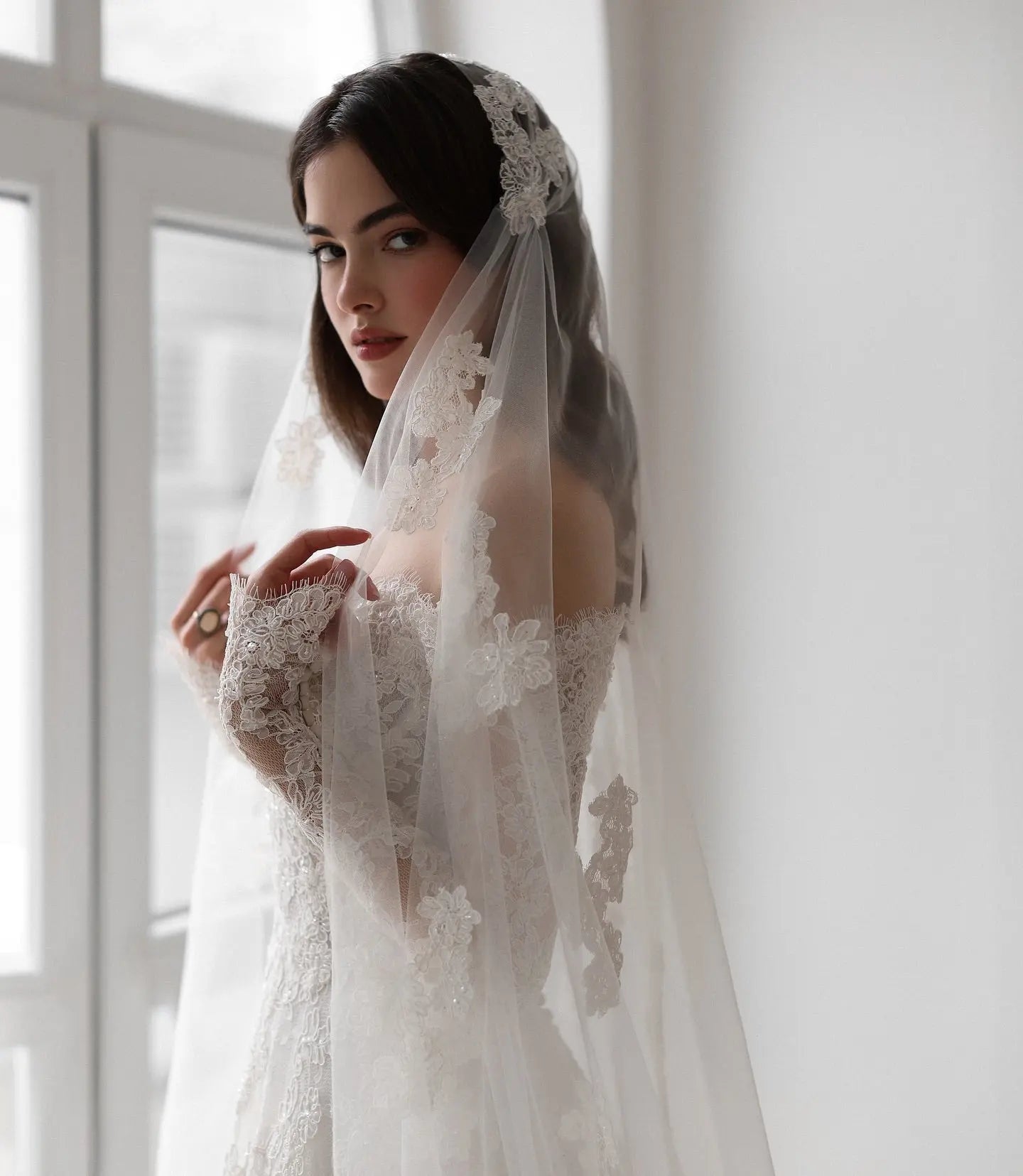 Elegant Printed Off Shoulder Wedding Dress ZP170