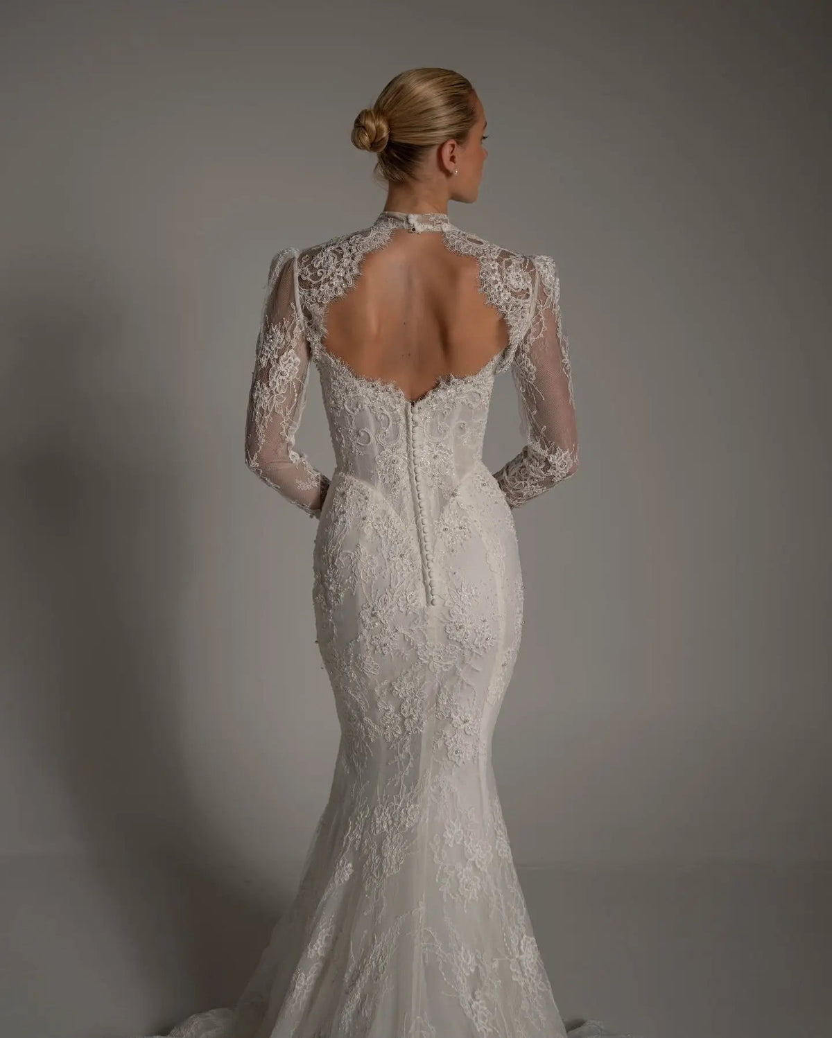 Luxury Ivory Lace Long Sleeve Mermaid Train Wedding Dress ZP142
