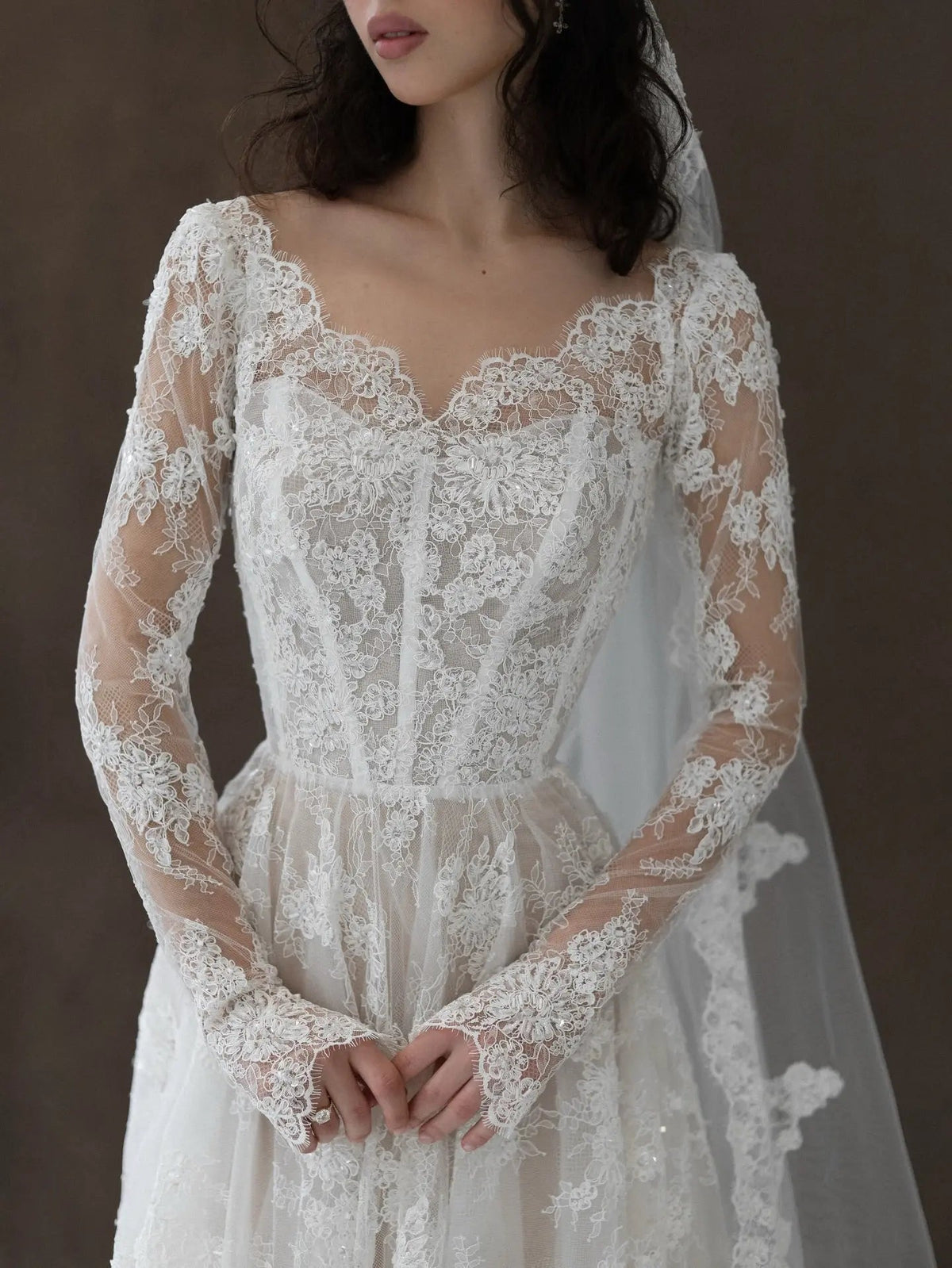 Whimsical Ivory Lace V-Neck Long Sleeve Wedding Dress with Veil ZP106