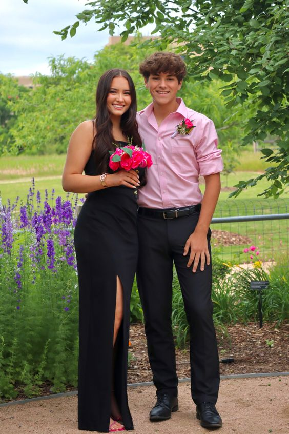 Elegant Black Sheath Prom Dress,Black Formal Gown - VelvetHem