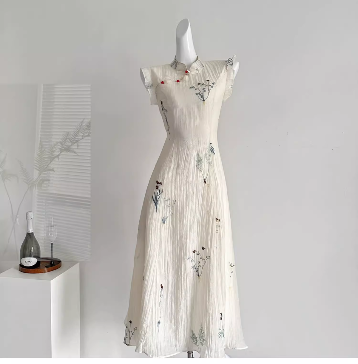 New Chinese Style Retro Embroidered Vacation Dress Party Dress - VelvetHem