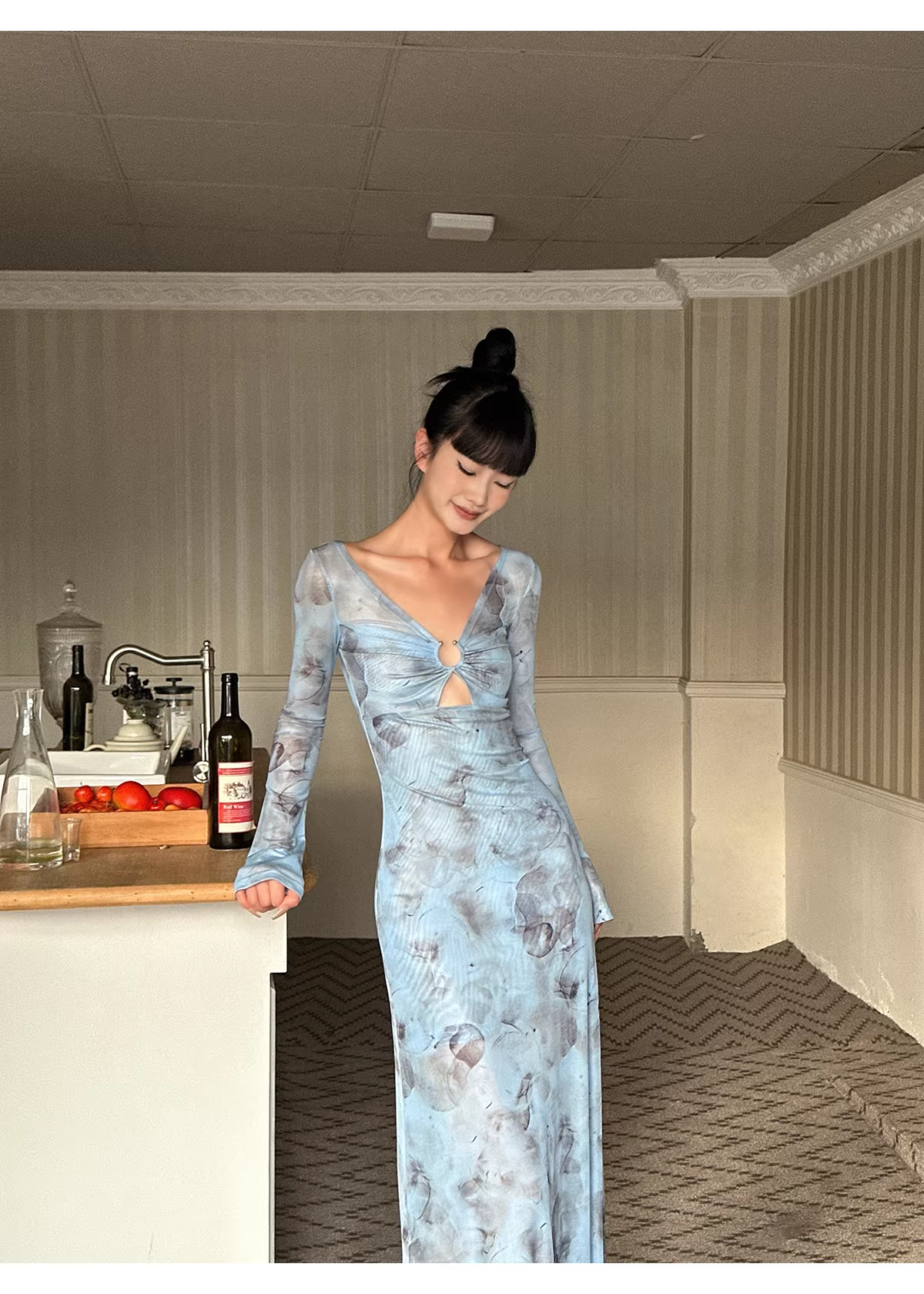 Charming V Neck Blue Lace Sheath Long Evening Dress Formal Wedding Guest Dress - View 9 | VelvetHem