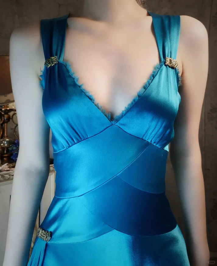 Vintage Blue V NecK Satin Mermaid Evening Dress Long Birthday Prom Gown - View 4 | VelvetHem