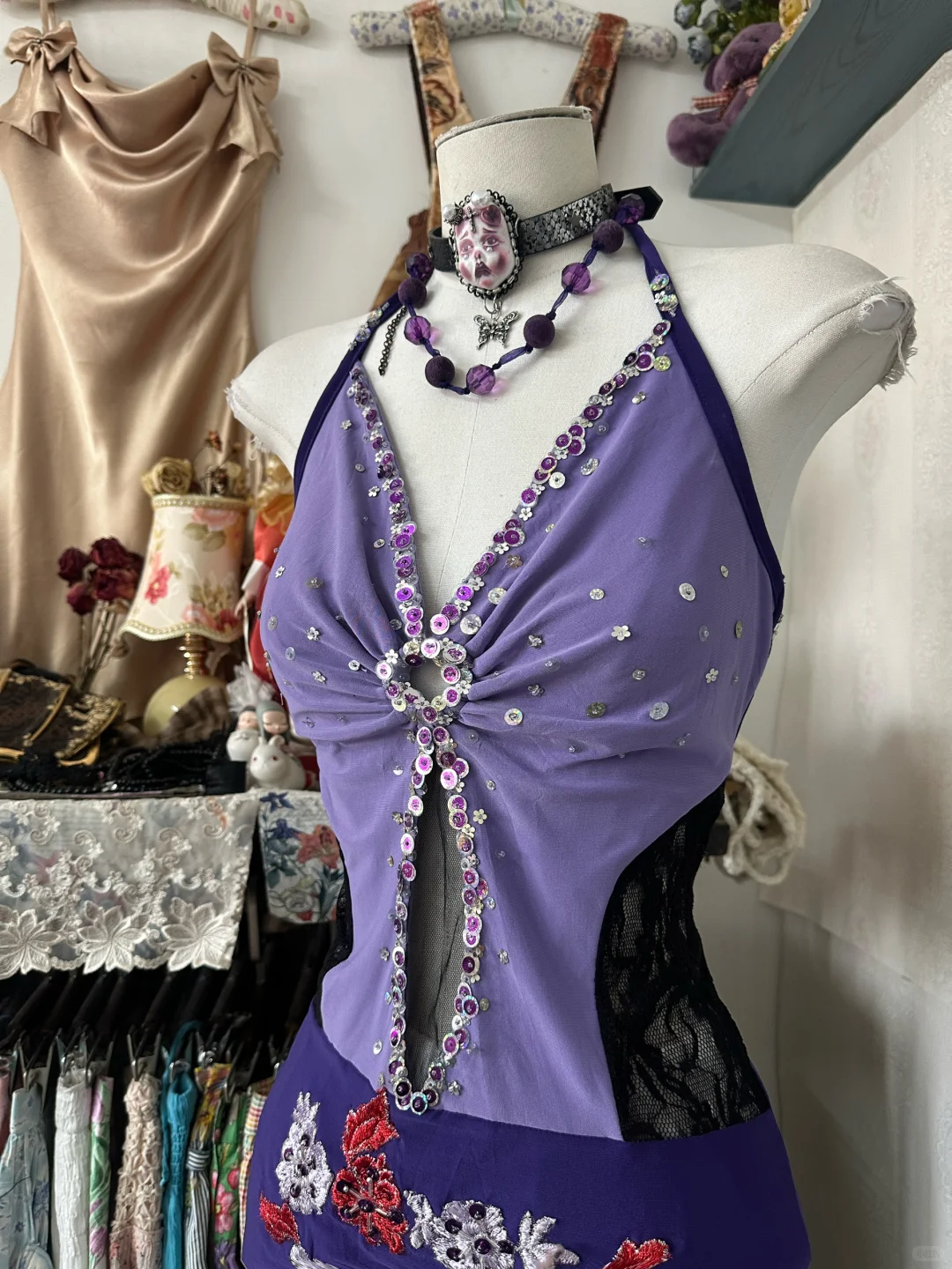 Charming Halter Beaded Sheath Cocktail Dress Birthday Dress Purple Backless Homecoming Dress - View 2 | VelvetHem
