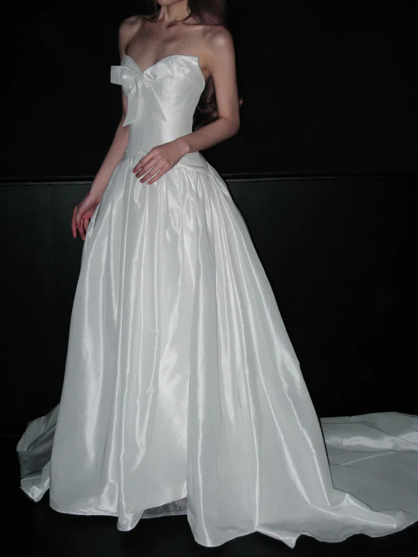 Pretty White Bow Strapless Satin Long Wedding Dress Formal Bridal Dress