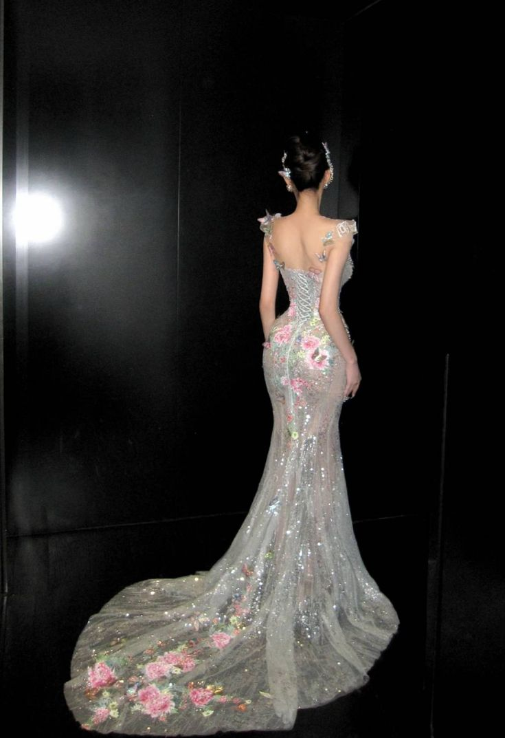 Glamorous Silver Tulle Sequin Beaded Butterfly Appliques Mermaid Long Wedding Dress Formal Bridal Dress