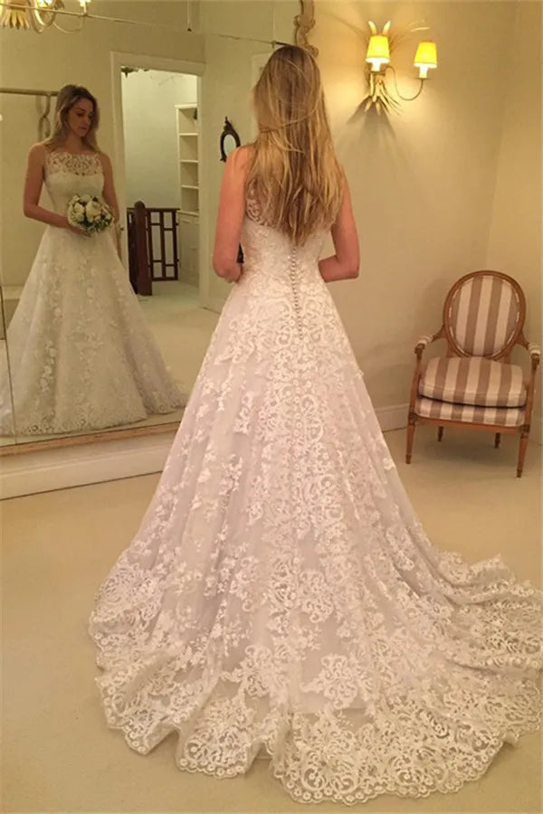 Lace Spaghetti-Straps Wedding Dress  | Sweep-Train Sleeveless Bridal Gows with Buttons