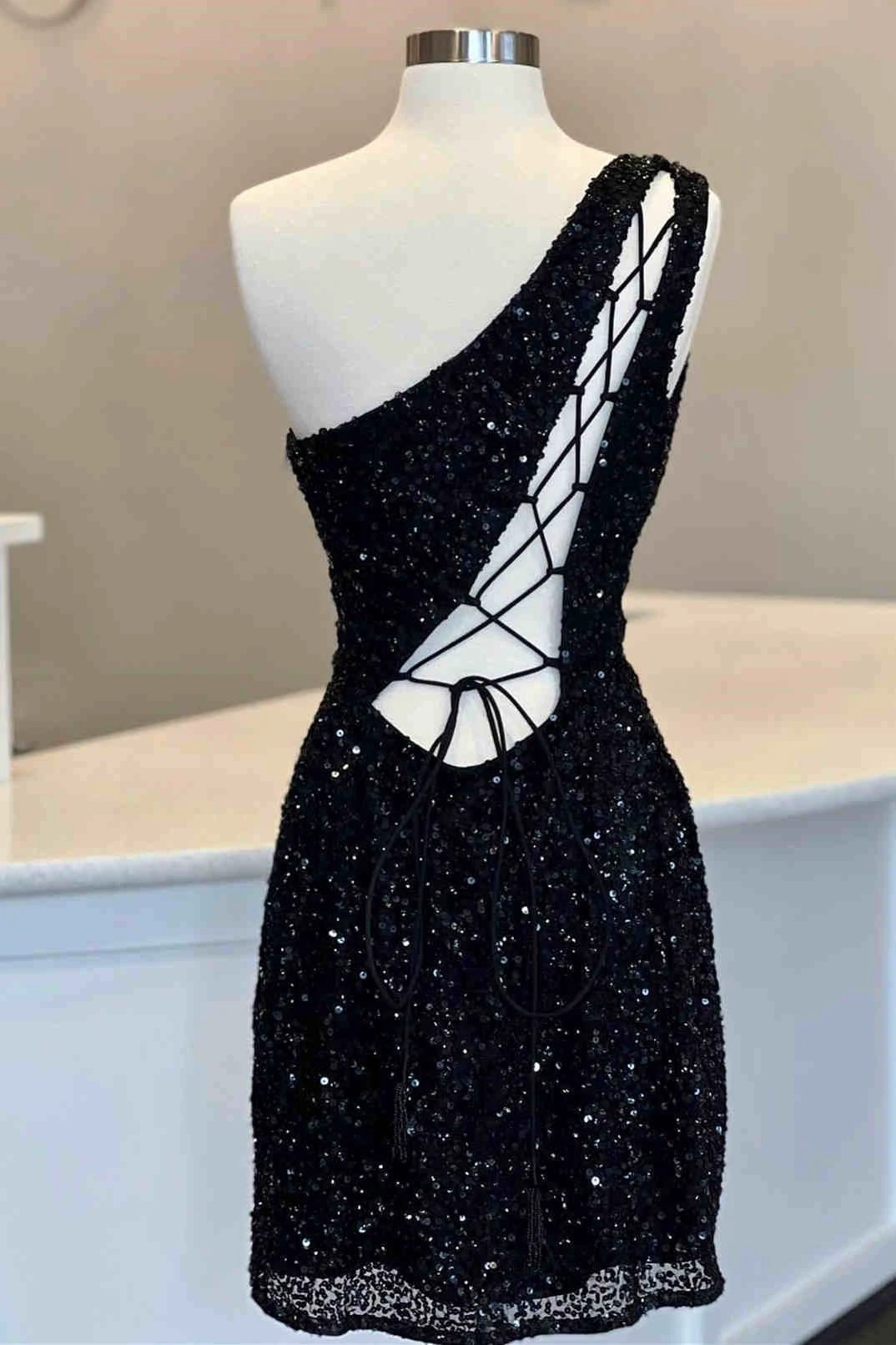 One Shoulder Red Short Homecoming Dress (ZD11635)