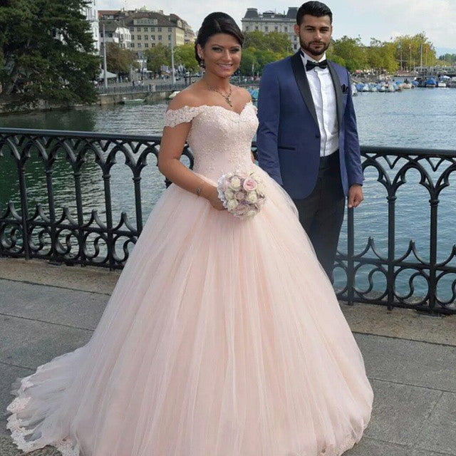 Latest Off Shoulder Ball Gown Princess Dress Tulle Lace Applique  Wedding Dress