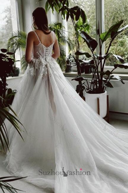 Long A Line Beach Wedding Dress Spaghetti Straps Tulle Lace Bridal Gown With Slit