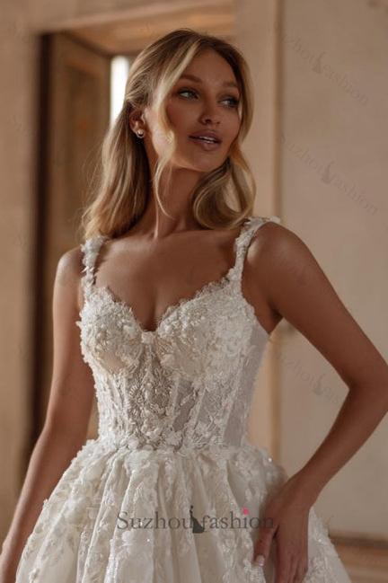 Long Ivory A Line Wedding Dress Princess Spaghetti Straps Lace Tulle Bridal Gown