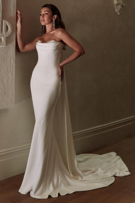 Long Ivory Beach Wedding Dress Mermaid Strapless Satin Bridal Gown With Lace