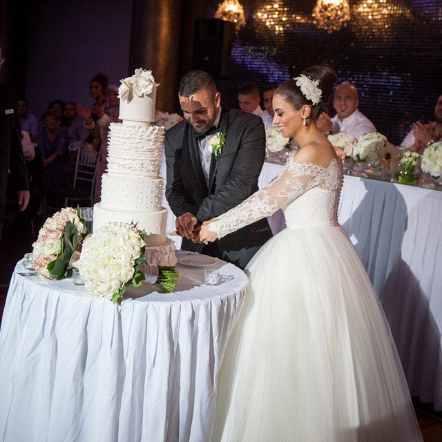 Long Sleeve Lace Princess Wedding Dress Puffy Tulle  Bride Dresses