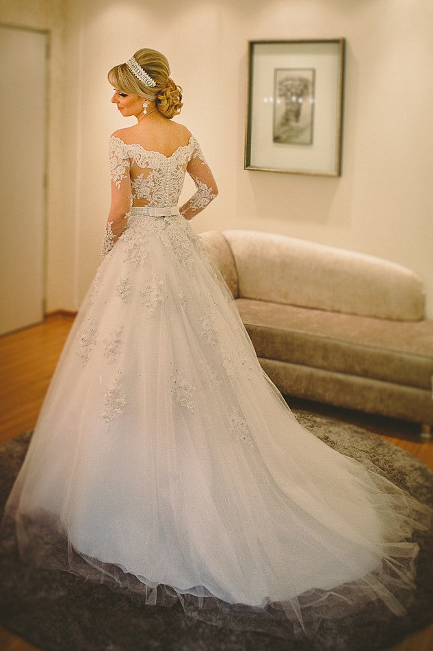 Long Sleeve Off-the-shoulder Wedding Dress  Lace Tulle Bridal Gowns with Pearls