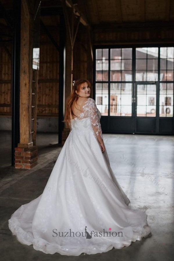 Long Sleeve Plus Size Wedding Dress V Neck A Line Bridal Gown with Lace