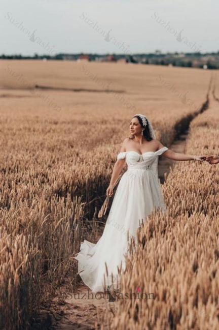 Long White Beach Wedding Dress A Line Tulle Sleeveless Bridal Gown With Lace