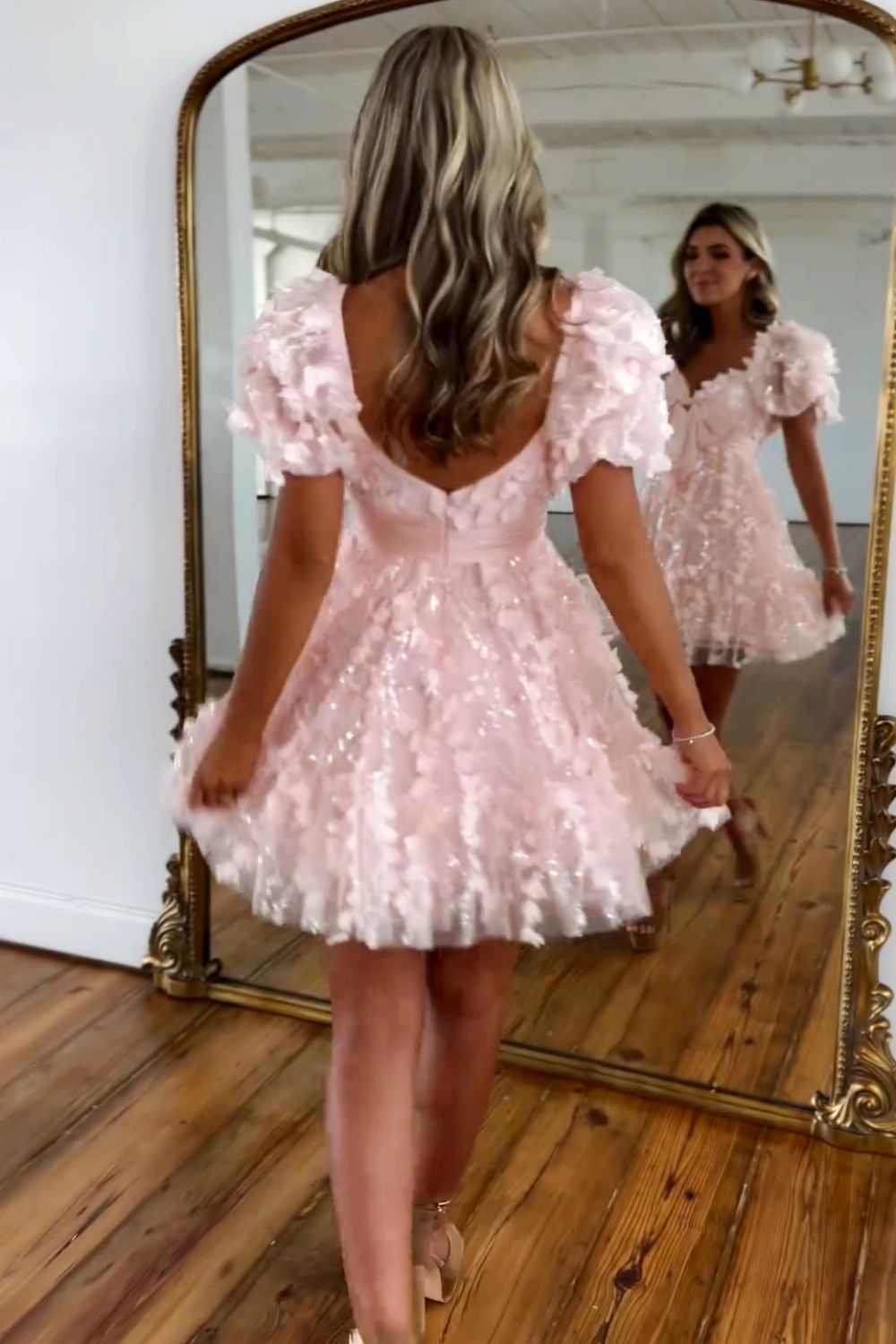 Lovely Pink A-Line Puff Sleeves Short Tulle Homecoming Dress With Bowknot - View 2 | VelvetHem