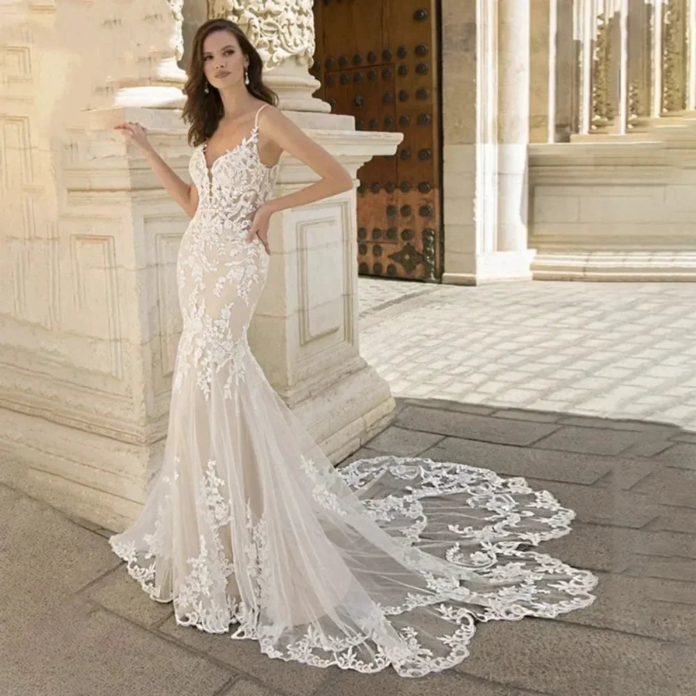 Luxury Mermaid Wedding Dress For Women Lace Appliques V-neck Spaghetti Straps Vestido De Novia Backless Bridal Gown Court Train (ZD13491) - VelvetHem