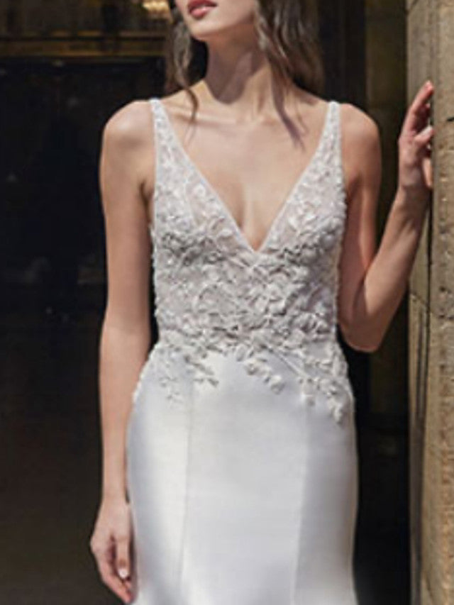 Mermaid Wedding Dress V-neck Lace Satin Straps Bridal Gowns with Sweep Train