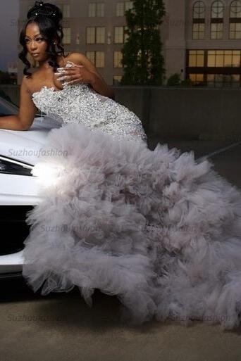 Mermaid Sweetheart Prom Dress Ruffled Sleeveless Formal Evening Gown with Rhinestones and Beadings