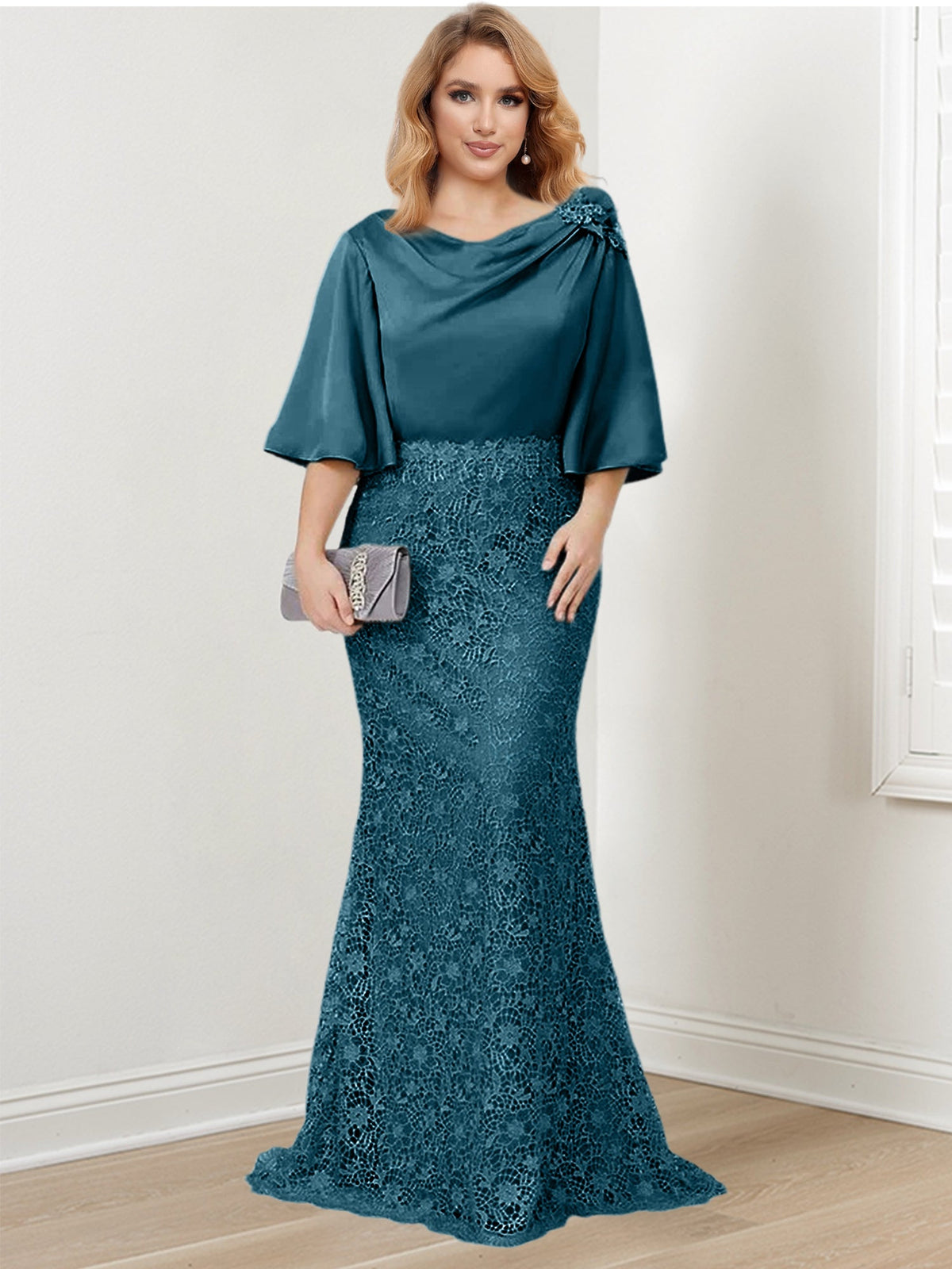 Mother of the Bride Trumpet Mermaid Dress Featuring Applique