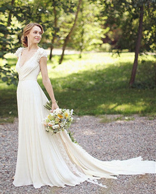 New Arrival Deep V-Neck Chiffon Bridal Gown A-Line Short Sleeve Ruffles Flower Beach Wedding Dress