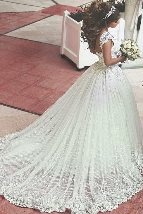 New Arrival Off Shoulder Long Bridal Gown  with Beadings Lace Applique Ball Gown Wedding Dress BO7879