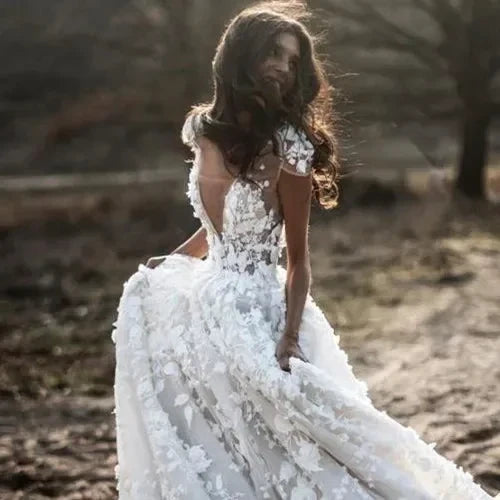 New Romantic Boho Country Wedding Dresses With 3D Flowers Sexy V-Neck Illusion Arabic Bridal Wedding Gowns (ZD14031)