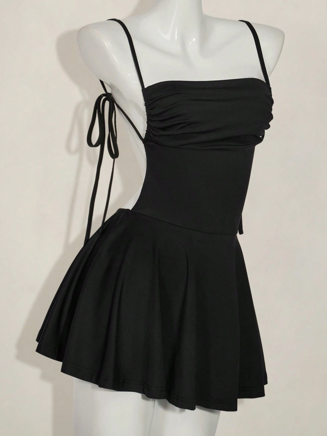 Sexy Black Spaghetti Straps Satin A Line Short Graduation Homecoming Dress Backless Cocktail Dress