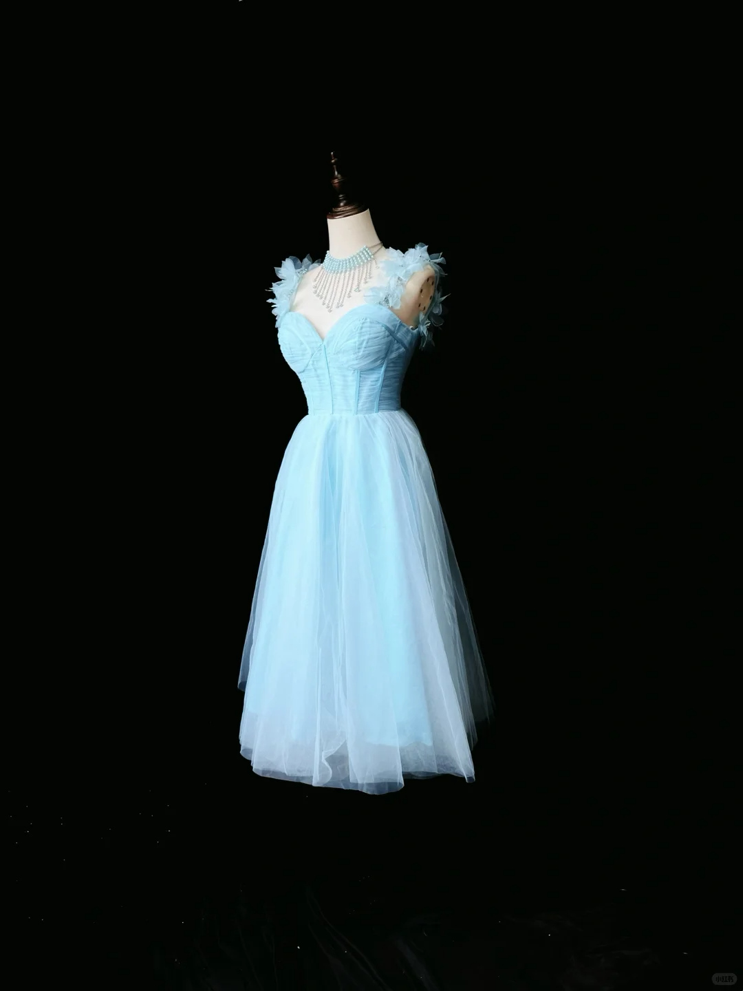 Elegant Blue A Line Tulle Beaded Homecoming Dress Mini Birthday Outfits - View 3 | VelvetHem