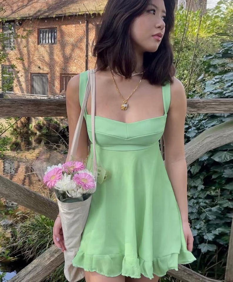 Green A-line Mini Homecoming Dress Backless Party Dress Y2510 - VelvetHem