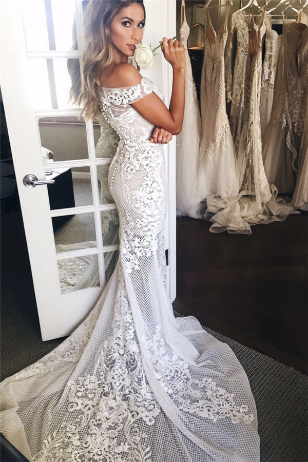 Off The Shoulder Sheer Tulle Bride Dress Lace Appliques Mermaid Buttons Beach Wedding Dress