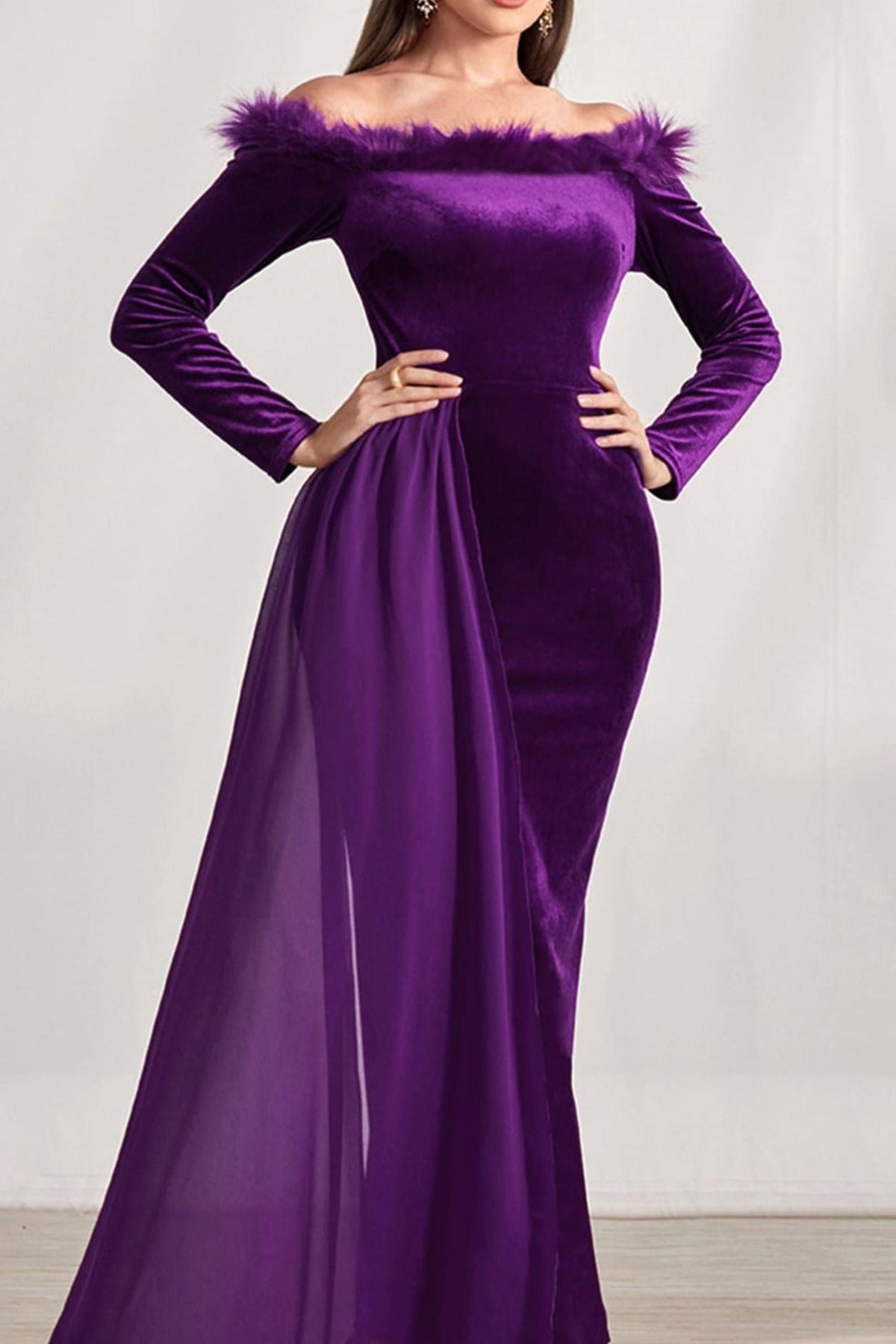 Off the Shoulder Asymmetrical Long Sleeve Sheath Column Dress with Feather for Mother of the Bride & Groom